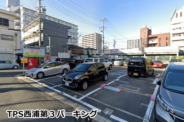 東京ノーストクリニック四日市院の駐車場